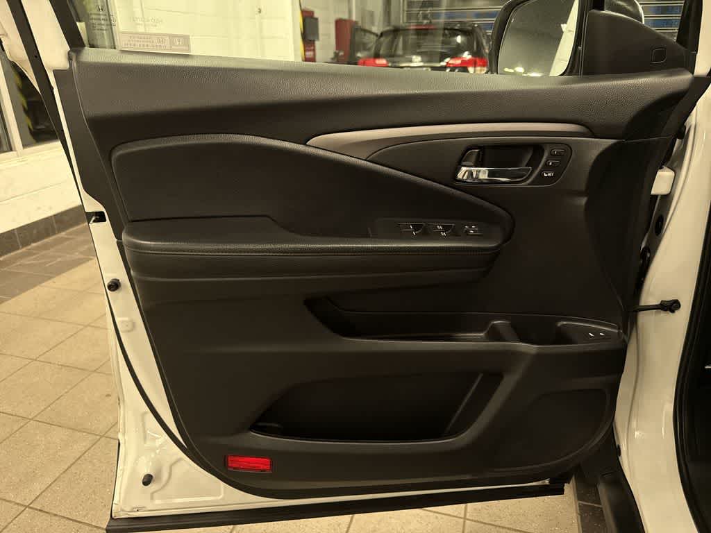 Thumbnail: 2021 Honda Pilot - 32