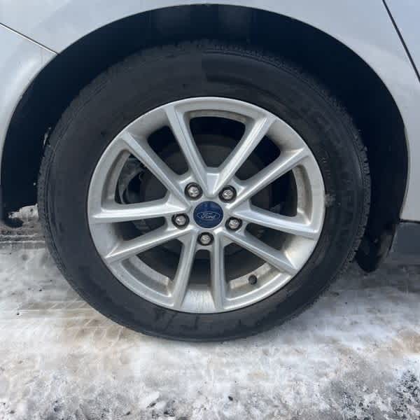 Thumbnail: 2016 Ford Focus - 10