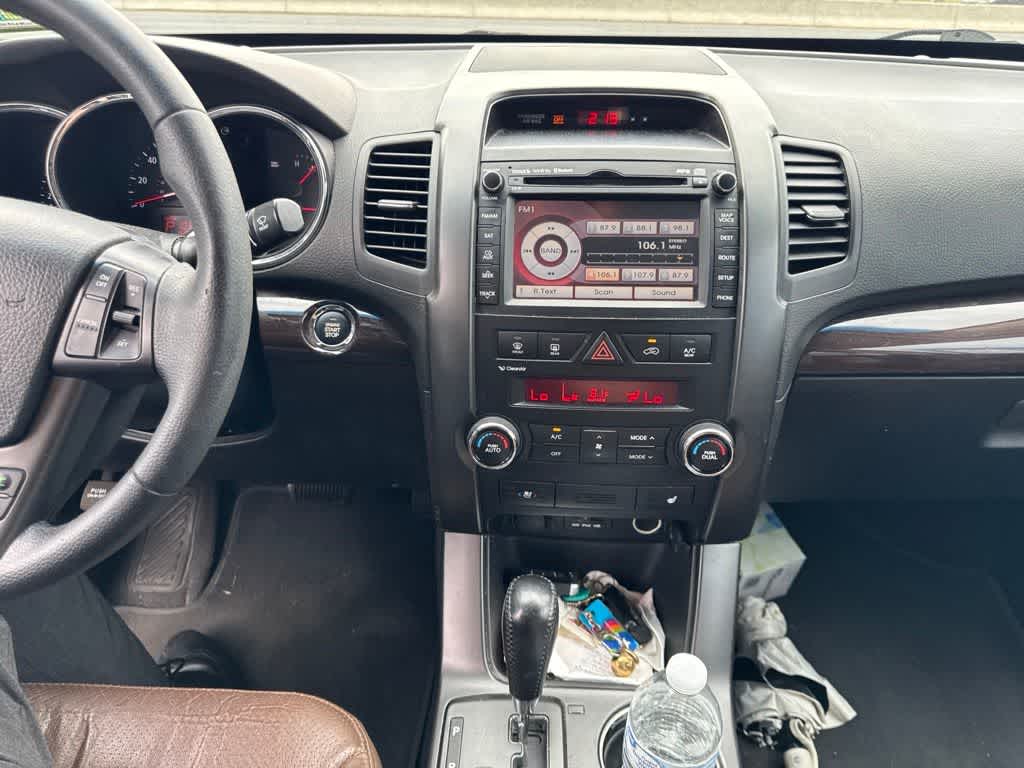 Thumbnail: 2012 Kia Sorento - 14