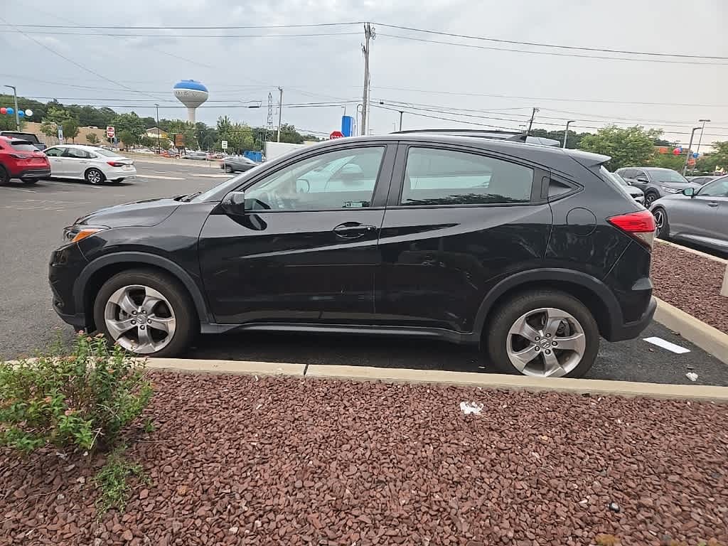 Thumbnail: 2022 Honda HR-V - 8