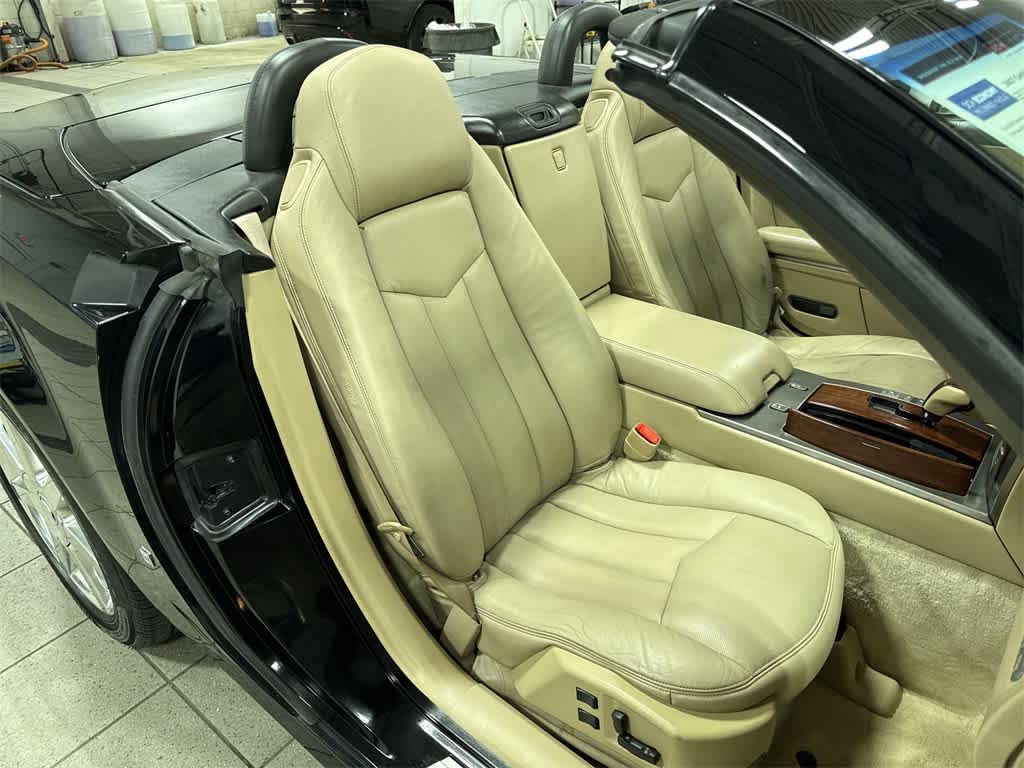 2007 Cadillac XLR Base 16