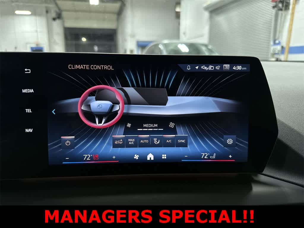 Thumbnail: 2025 BMW 2 Series - 21