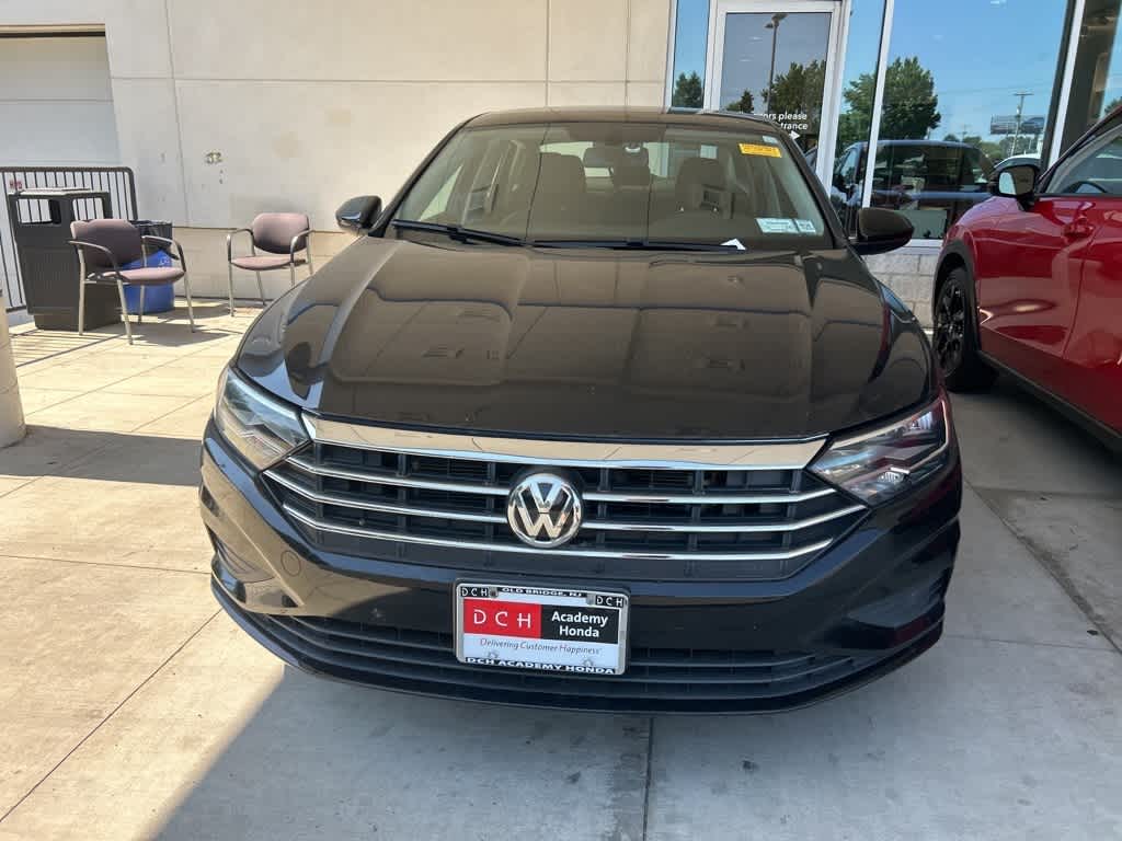 Thumbnail: 2019 Volkswagen Jetta - 2