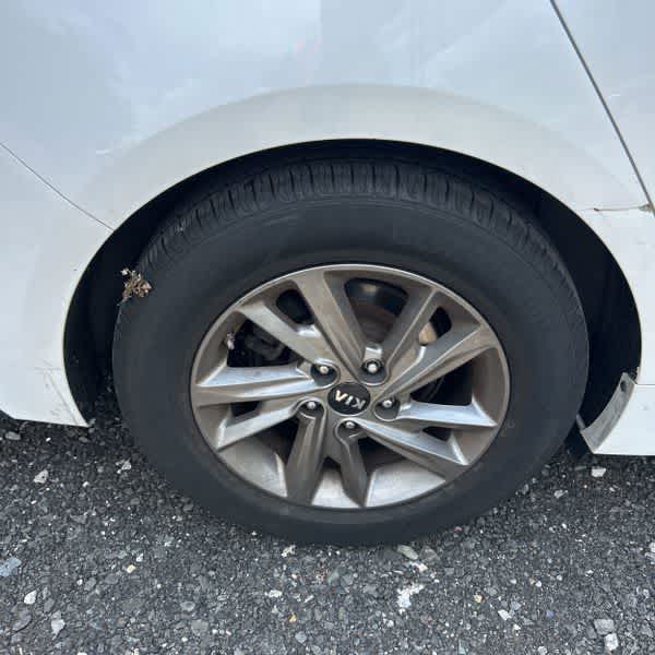 Thumbnail: 2019 Kia Optima - 12