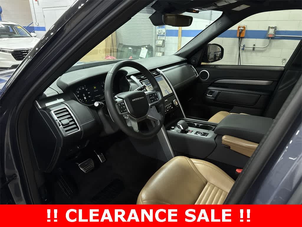 Thumbnail: 2024 Land Rover Discovery - 29