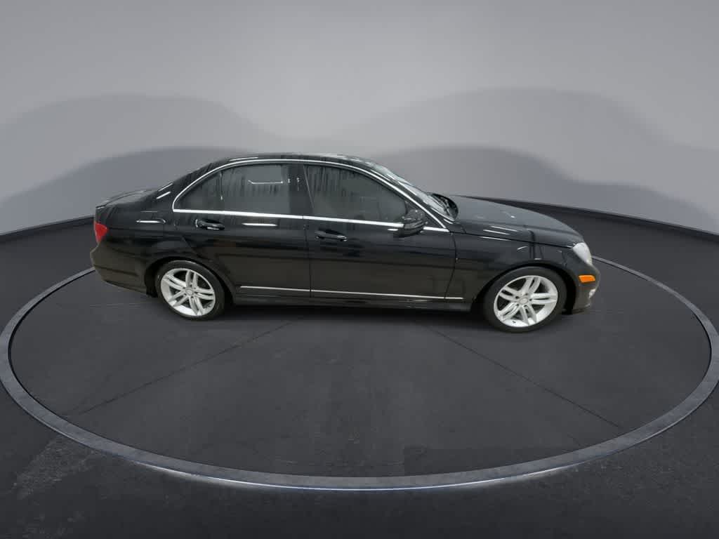 Thumbnail: 2014 Mercedes-Benz C-Class - 9