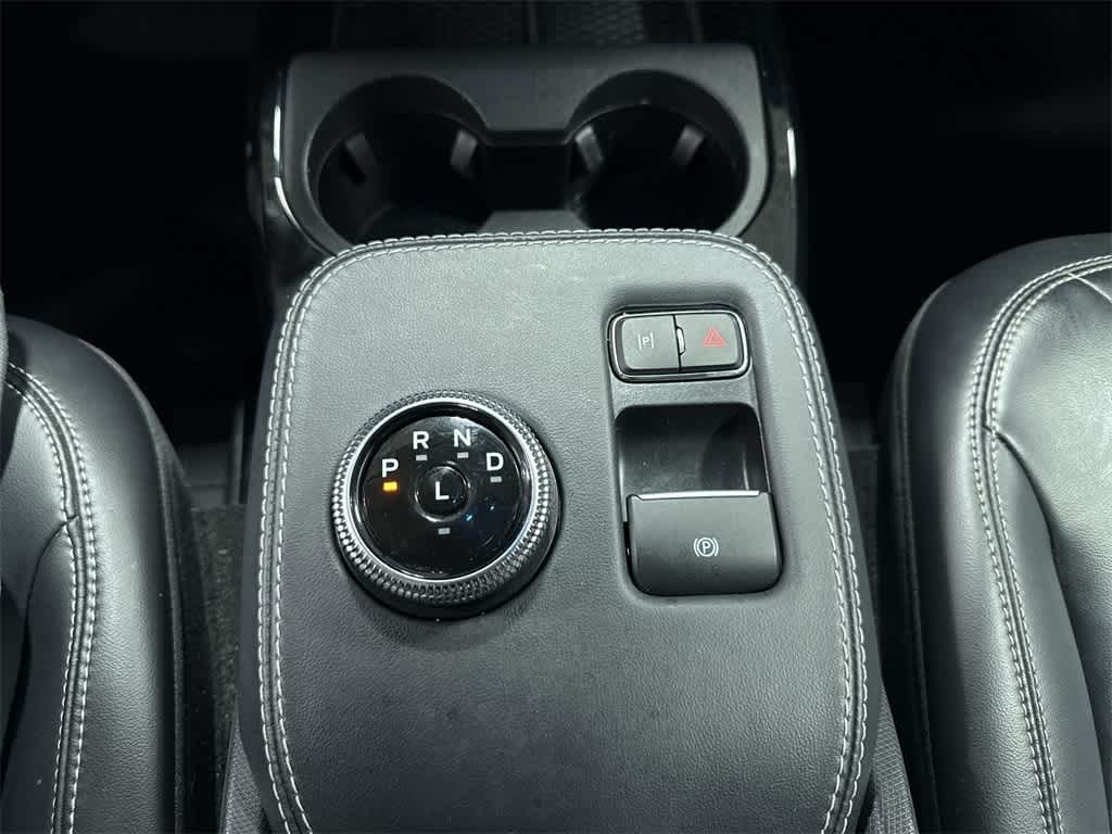 Thumbnail: 2022 Ford Mustang Mach-E - 31