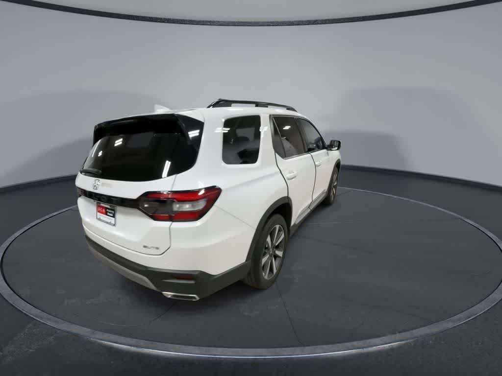 Thumbnail: 2023 Honda Pilot - 8
