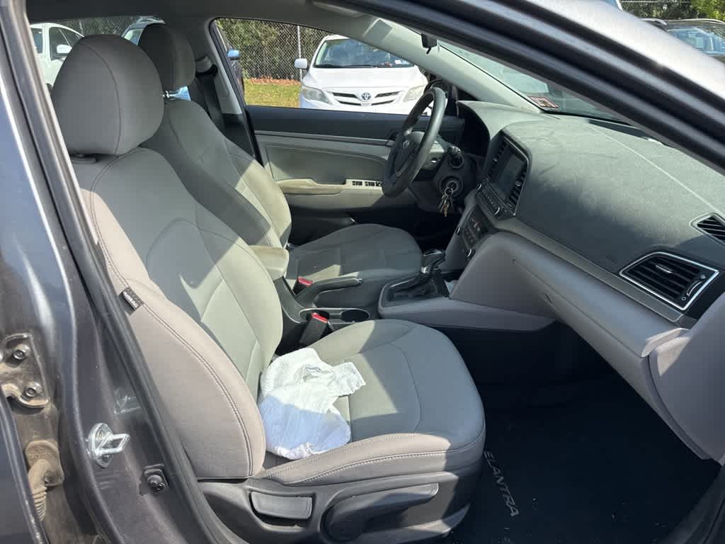 Thumbnail: 2018 Hyundai Elantra - 14