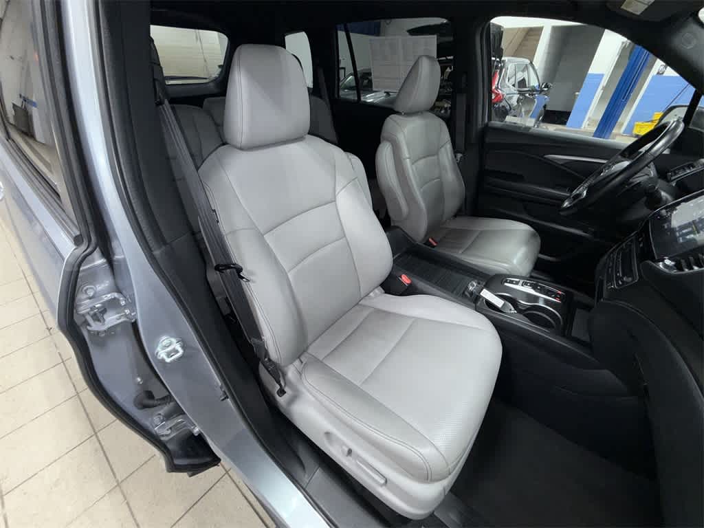 Thumbnail: 2023 Honda Passport - 15