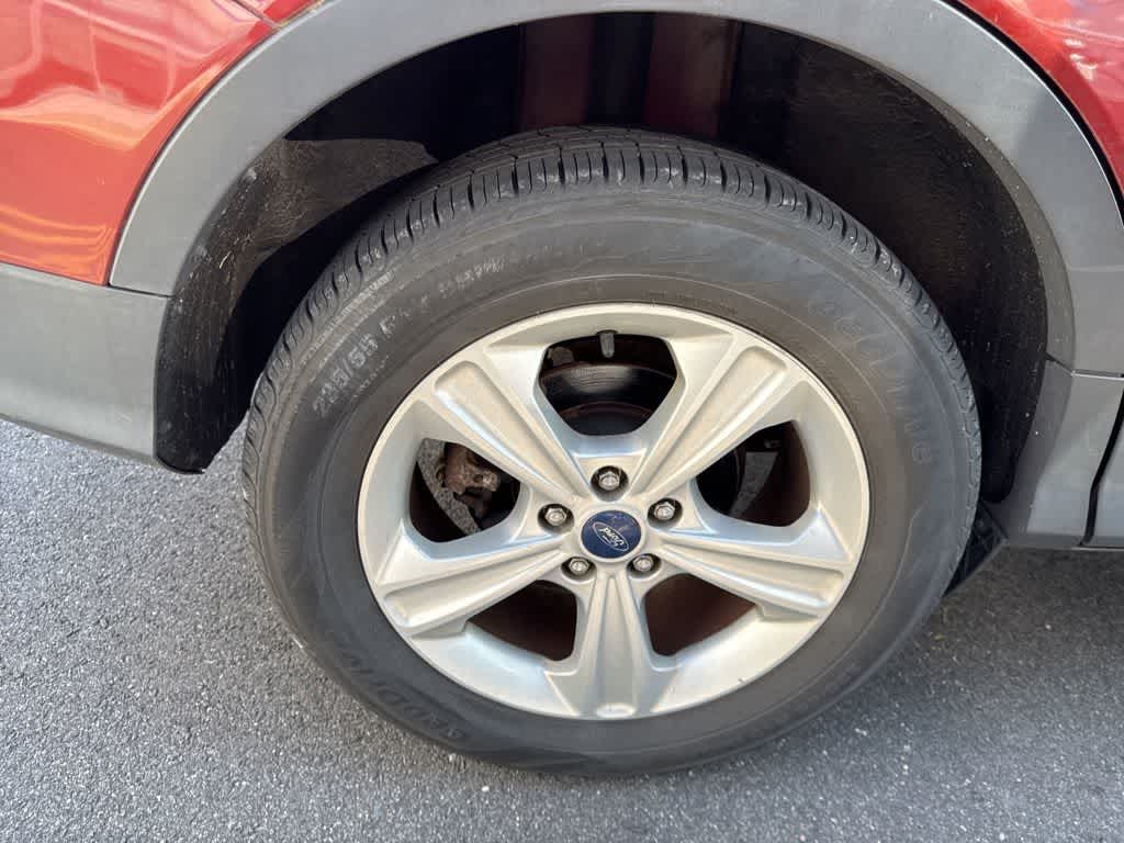 Thumbnail: 2014 Ford Escape - 24