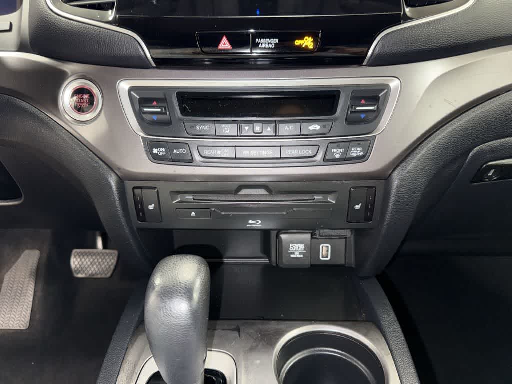 Thumbnail: 2019 Honda Pilot - 23