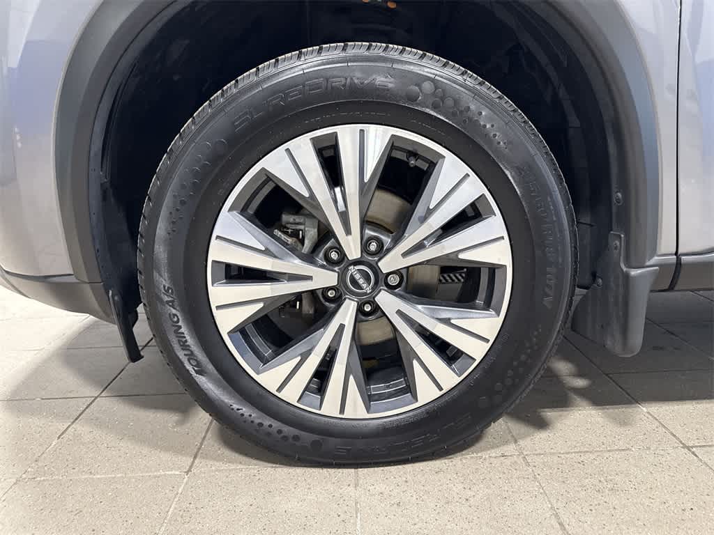 Thumbnail: 2023 Nissan Rogue - 10