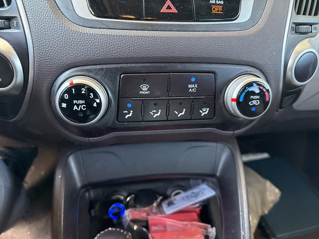 Thumbnail: 2011 Hyundai Tucson - 13