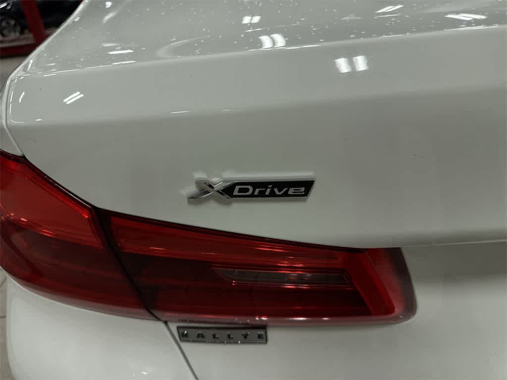 Thumbnail: 2019 BMW 5 Series - 28