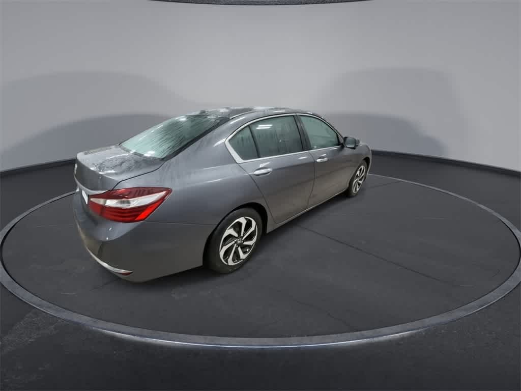 Thumbnail: 2017 Honda Accord - 8