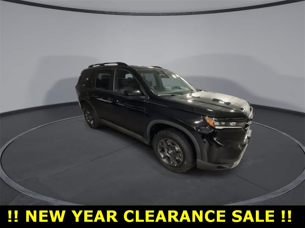 Thumbnail: 2023 Honda Pilot - 2