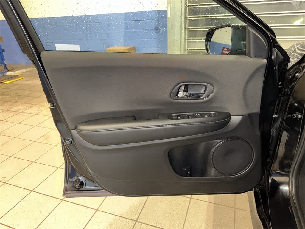 Thumbnail: 2020 Honda HR-V - 28