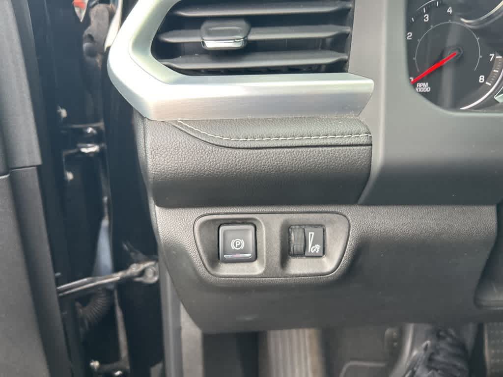 Thumbnail: 2017 GMC Acadia - 19