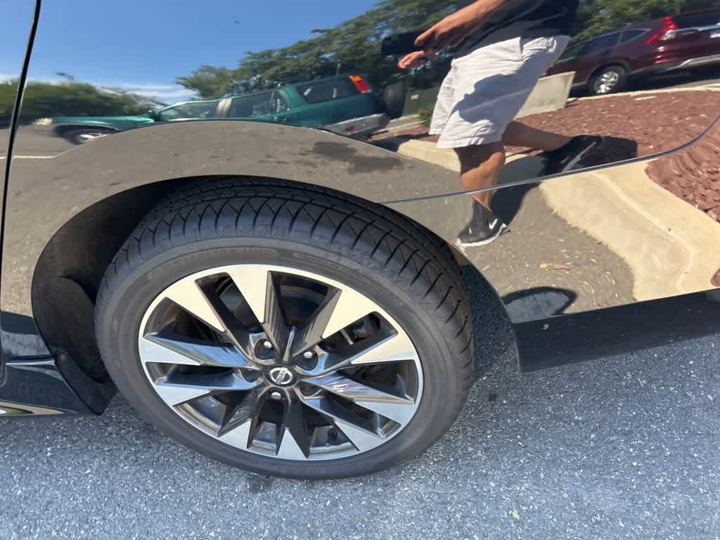Thumbnail: 2019 Nissan Sentra - 11