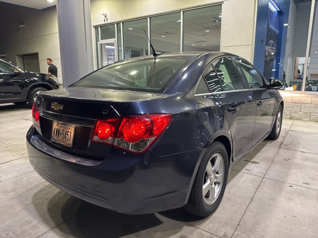 Thumbnail: 2014 Chevrolet Cruze - 4