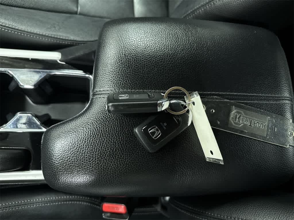 Thumbnail: 2017 Honda Accord - 31