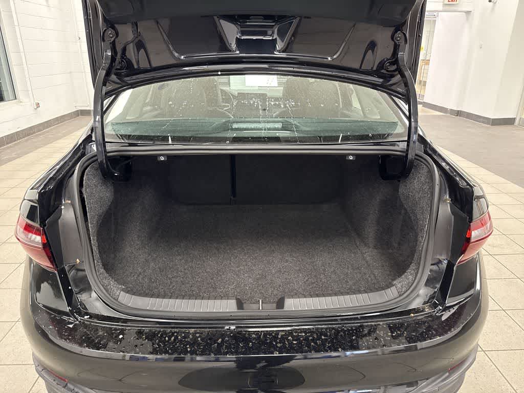 Thumbnail: 2025 Volkswagen Jetta - 11