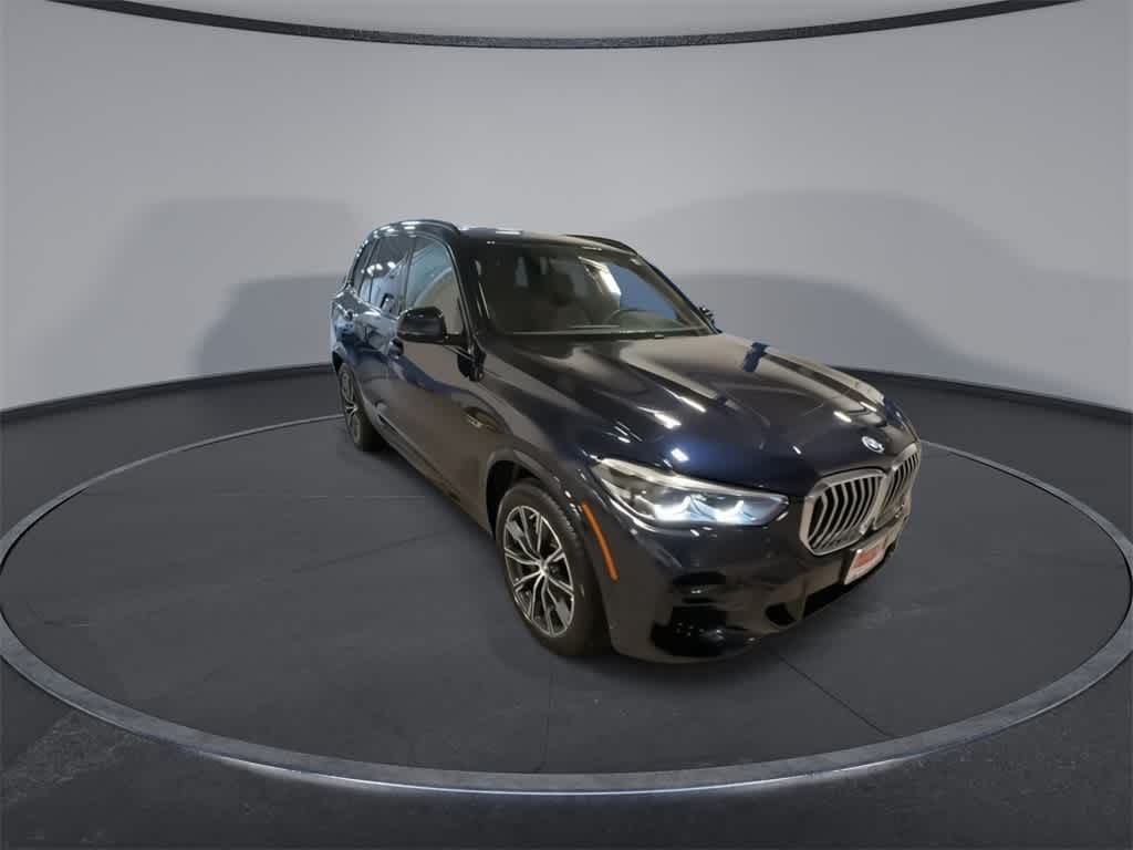 Thumbnail: 2022 BMW X5 - 2