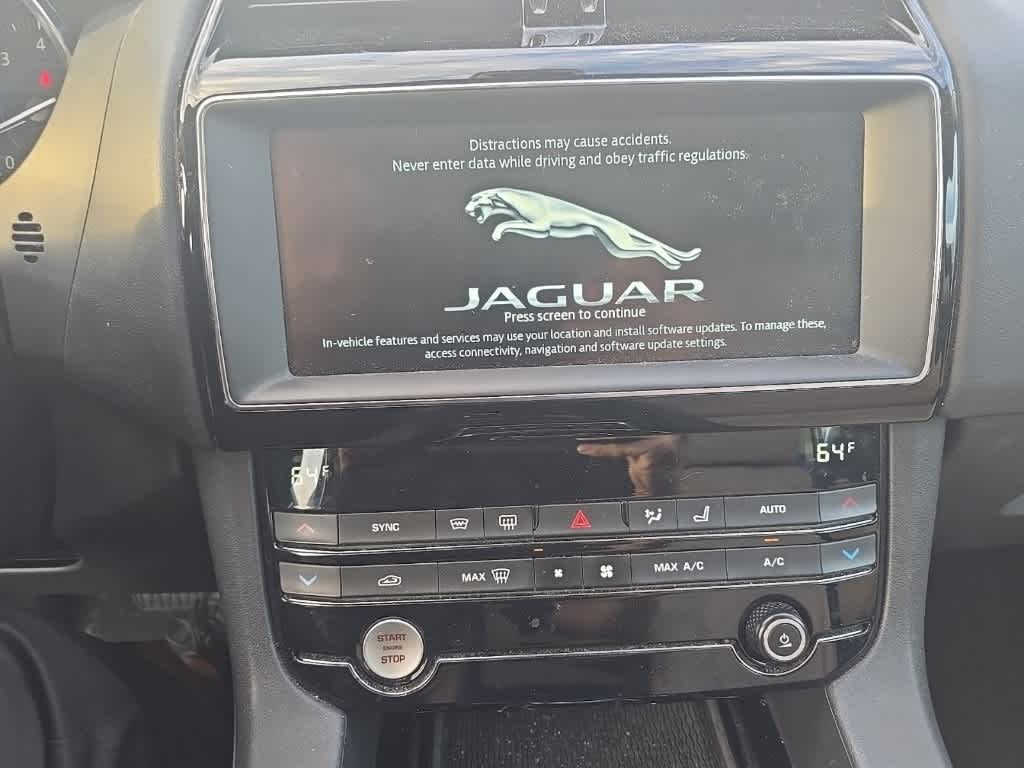 Thumbnail: 2020 Jaguar F-Pace - 19