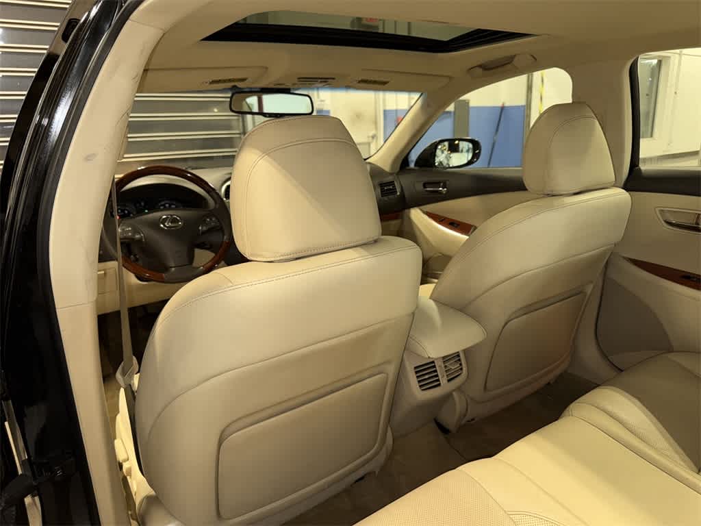 Thumbnail: 2011 Lexus ES - 28