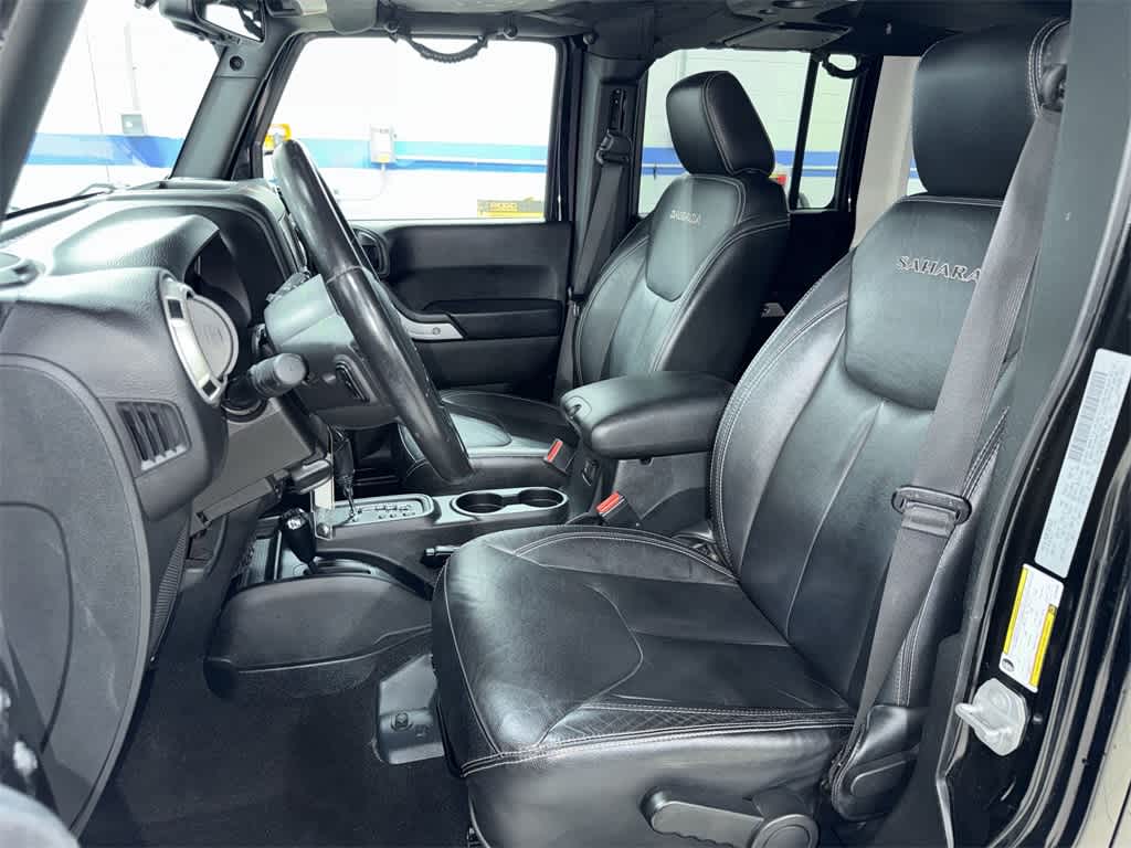 Thumbnail: 2016 Jeep Wrangler - 15