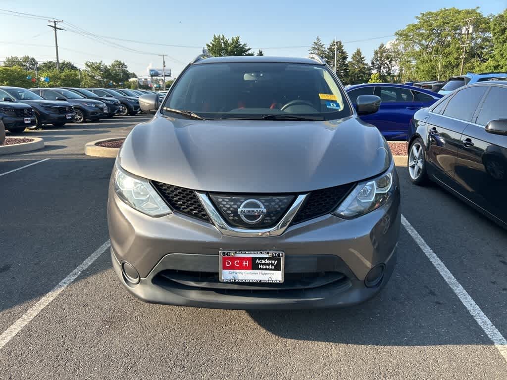 Thumbnail: 2018 Nissan Rogue Sport - 2