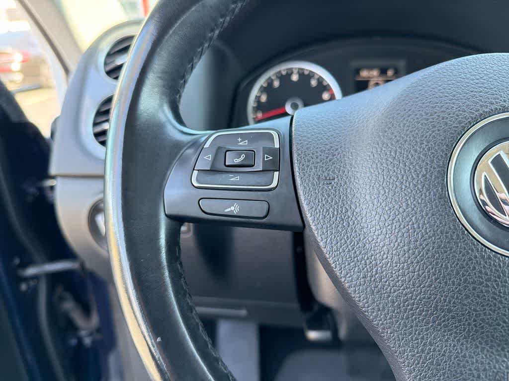Thumbnail: 2016 Volkswagen Tiguan - 23