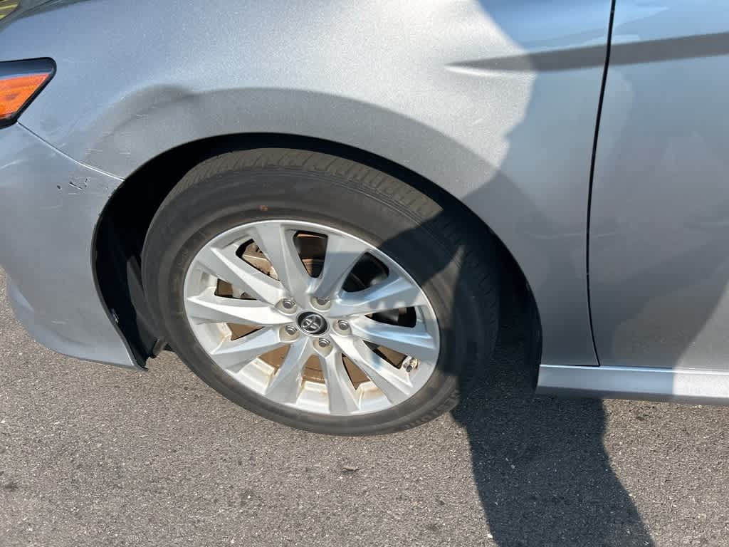 Thumbnail: 2019 Toyota Camry - 12