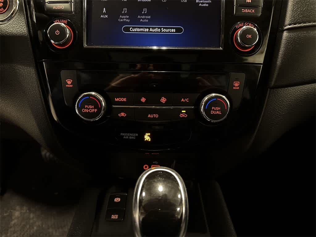 Thumbnail: 2019 Nissan Rogue - 22