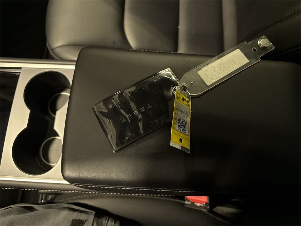 Thumbnail: 2023 Tesla Model 3 - 31