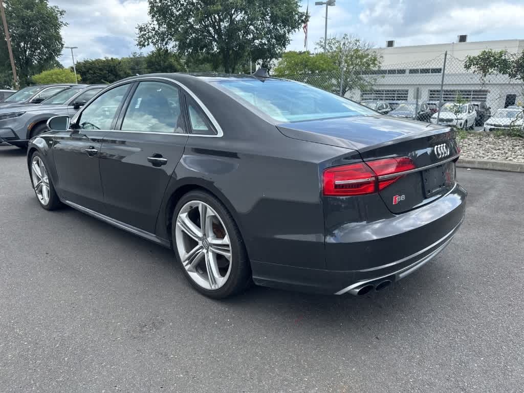 Thumbnail: 2015 Audi S8 - 3