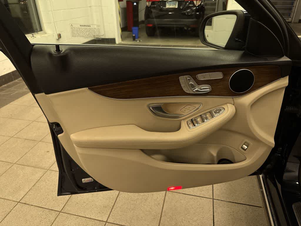 Thumbnail: 2020 Mercedes-Benz C-Class - 29