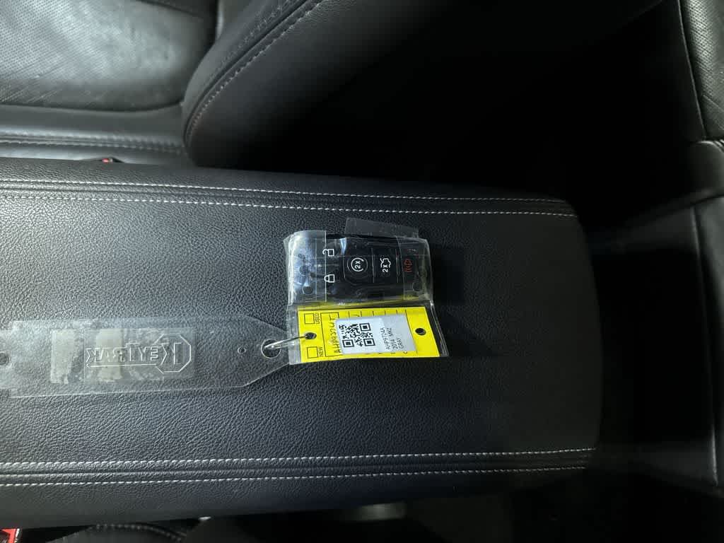 Thumbnail: 2014 Lincoln MKZ - 31