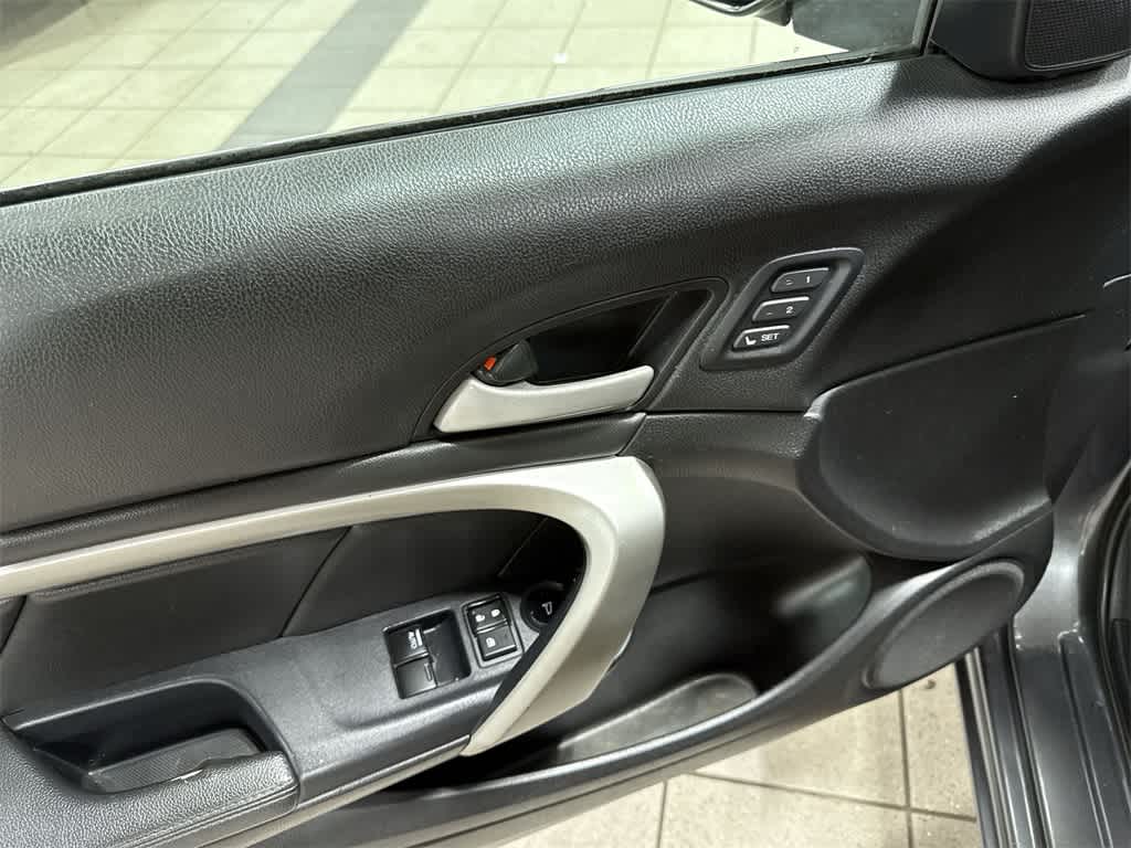 Thumbnail: 2011 Honda Accord - 21