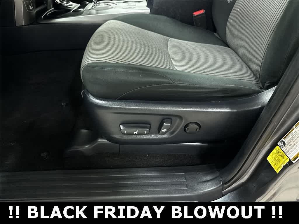 Thumbnail: 2020 Toyota 4Runner - 23