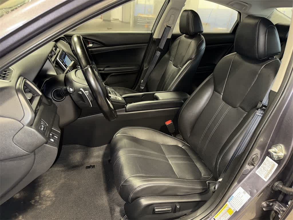 Thumbnail: 2020 Honda Insight - 15