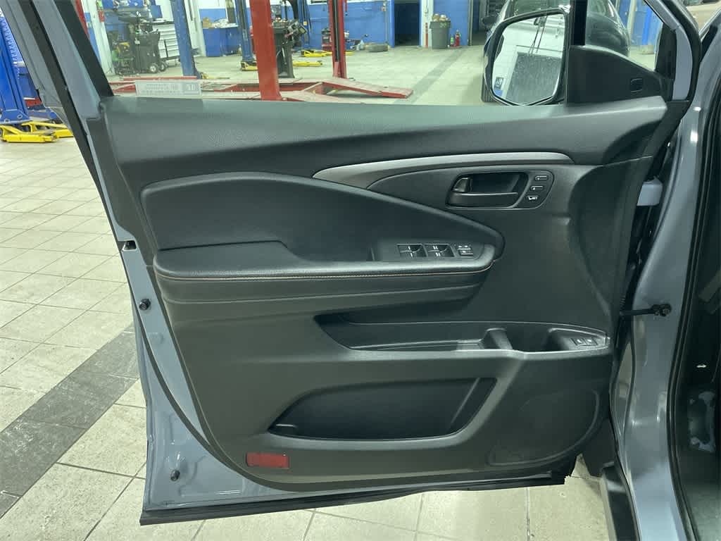 Thumbnail: 2022 Honda Pilot - 33
