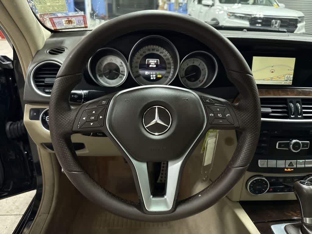 Thumbnail: 2014 Mercedes-Benz C-Class - 17