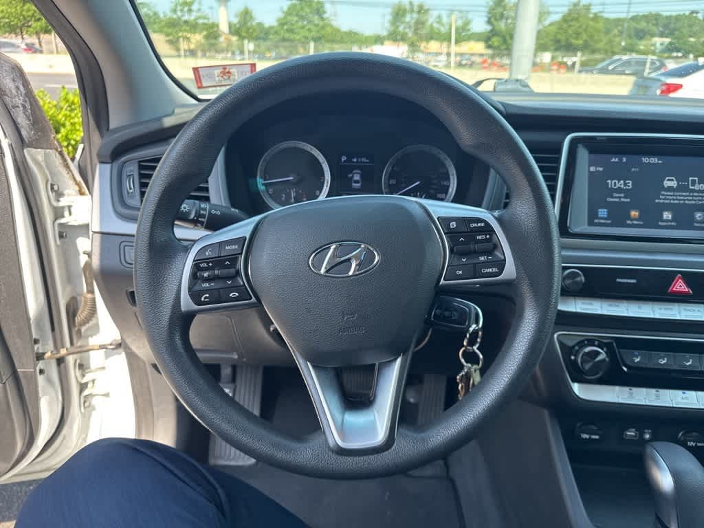 Thumbnail: 2019 Hyundai Sonata - 9