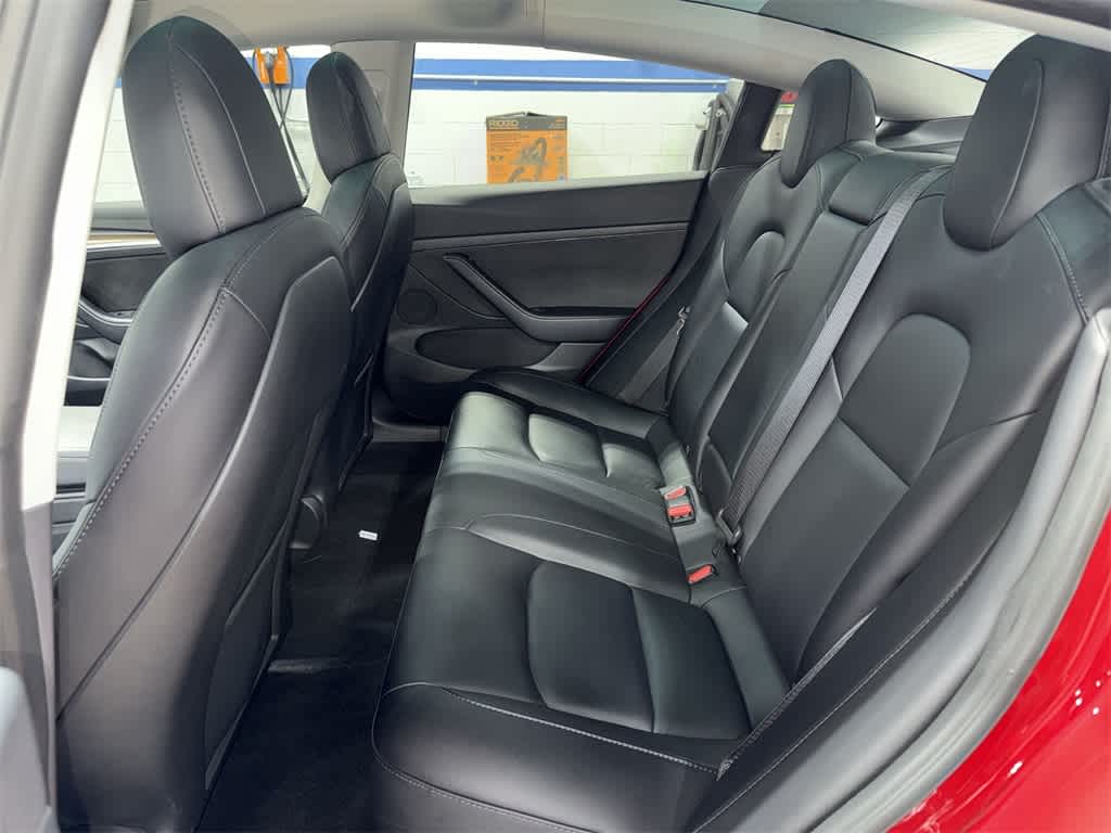 Thumbnail: 2023 Tesla Model 3 - 17