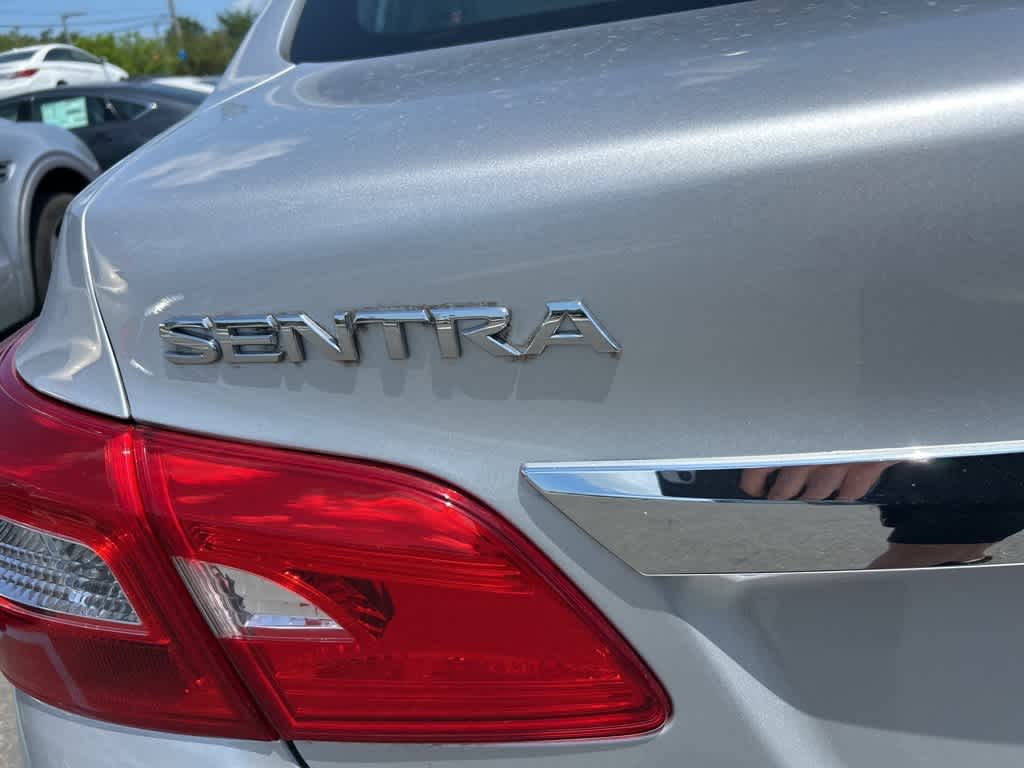 Thumbnail: 2019 Nissan Sentra - 9