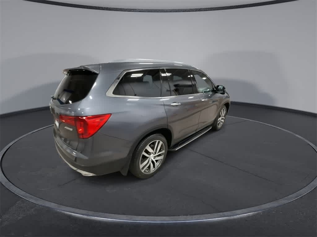 Thumbnail: 2016 Honda Pilot - 8