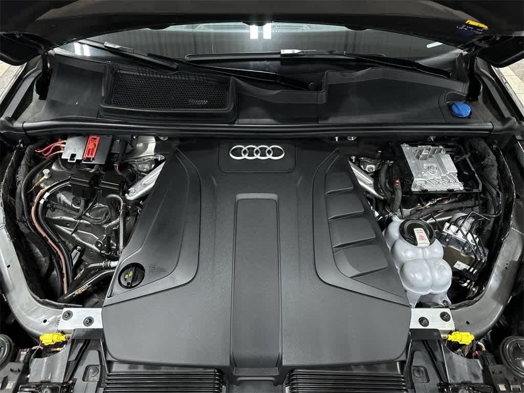 Thumbnail: 2022 Audi Q7 - 12