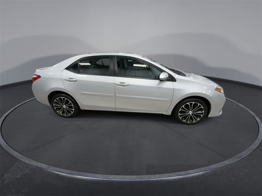 Thumbnail: 2016 Toyota Corolla - 9